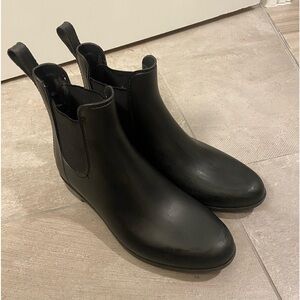 Sam Edelman black Tinsley rain boots size 7